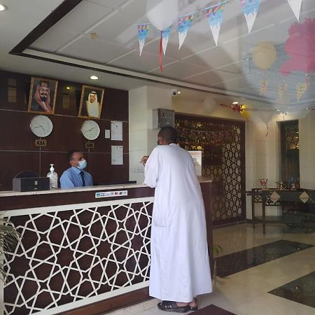 Enwan Suites Hotel Jubail Екстер'єр фото