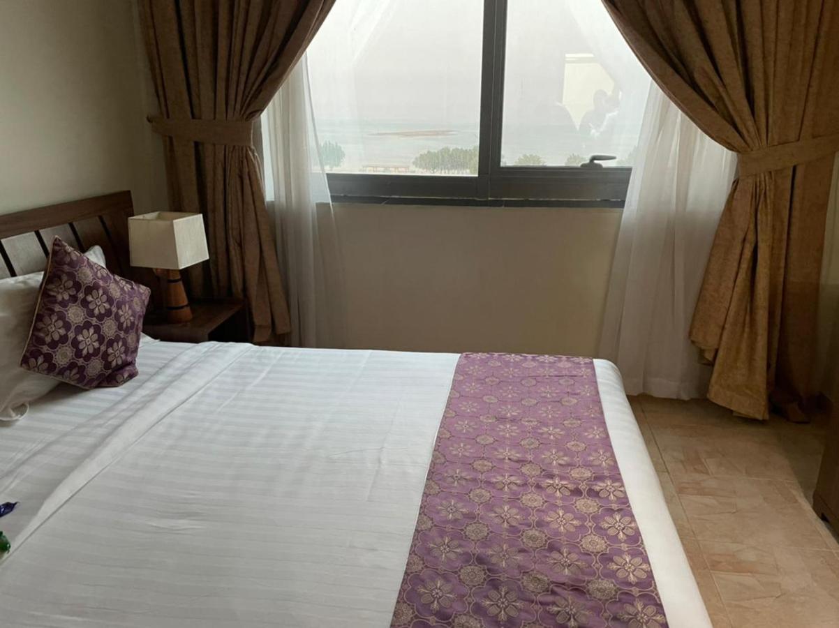 Enwan Suites Hotel Jubail Екстер'єр фото