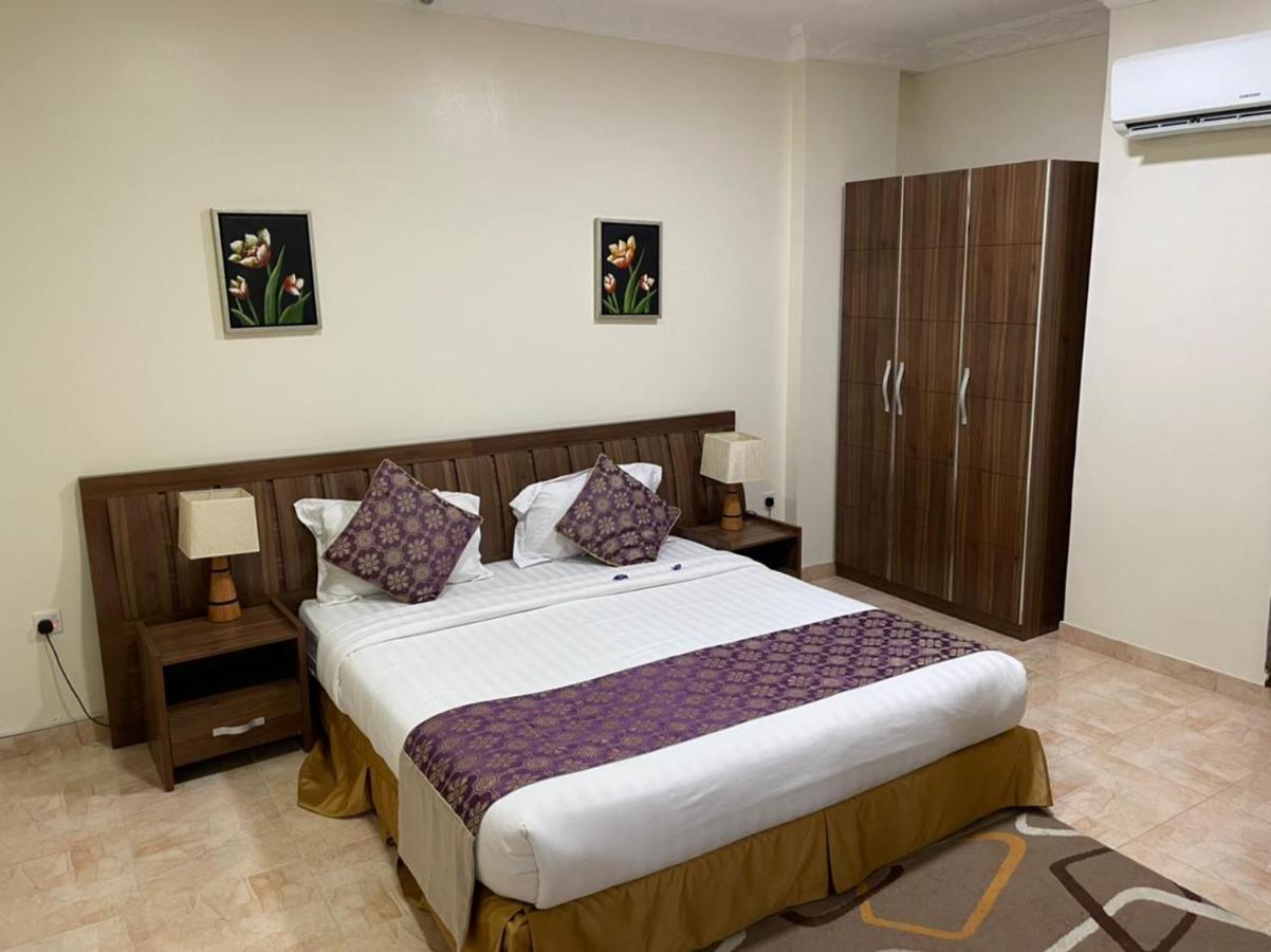 Enwan Suites Hotel Jubail Екстер'єр фото