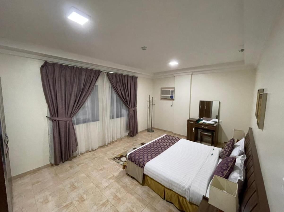 Enwan Suites Hotel Jubail Екстер'єр фото