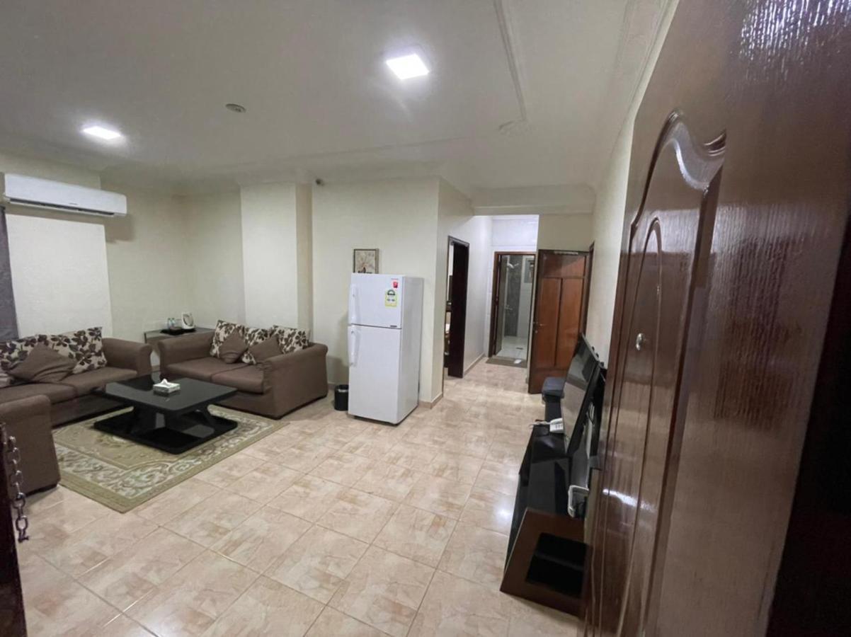 Enwan Suites Hotel Jubail Екстер'єр фото