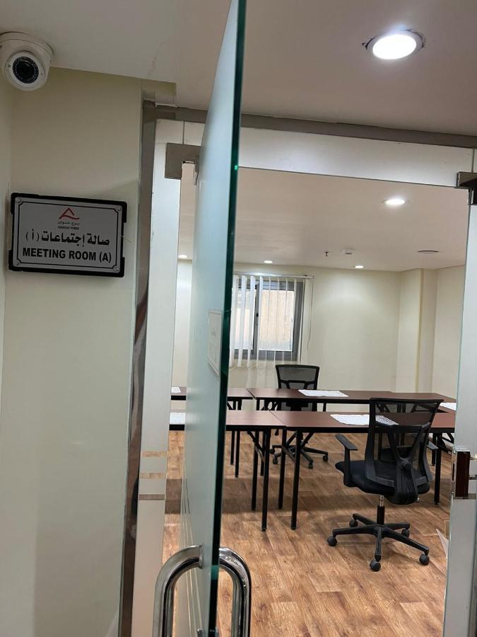 Enwan Suites Hotel Jubail Екстер'єр фото